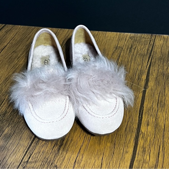 UGG Kaley Wisp Suede Shearling Flats Slippers Women’s Size 6 Pink Brand New - Picture 5 of 11
